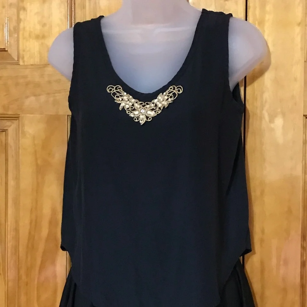 Langtry Dressy Tank Top Blouse Gold & Pearl Embellishment
Camisole 
Small 4 - 6 - Picture 3 of 14